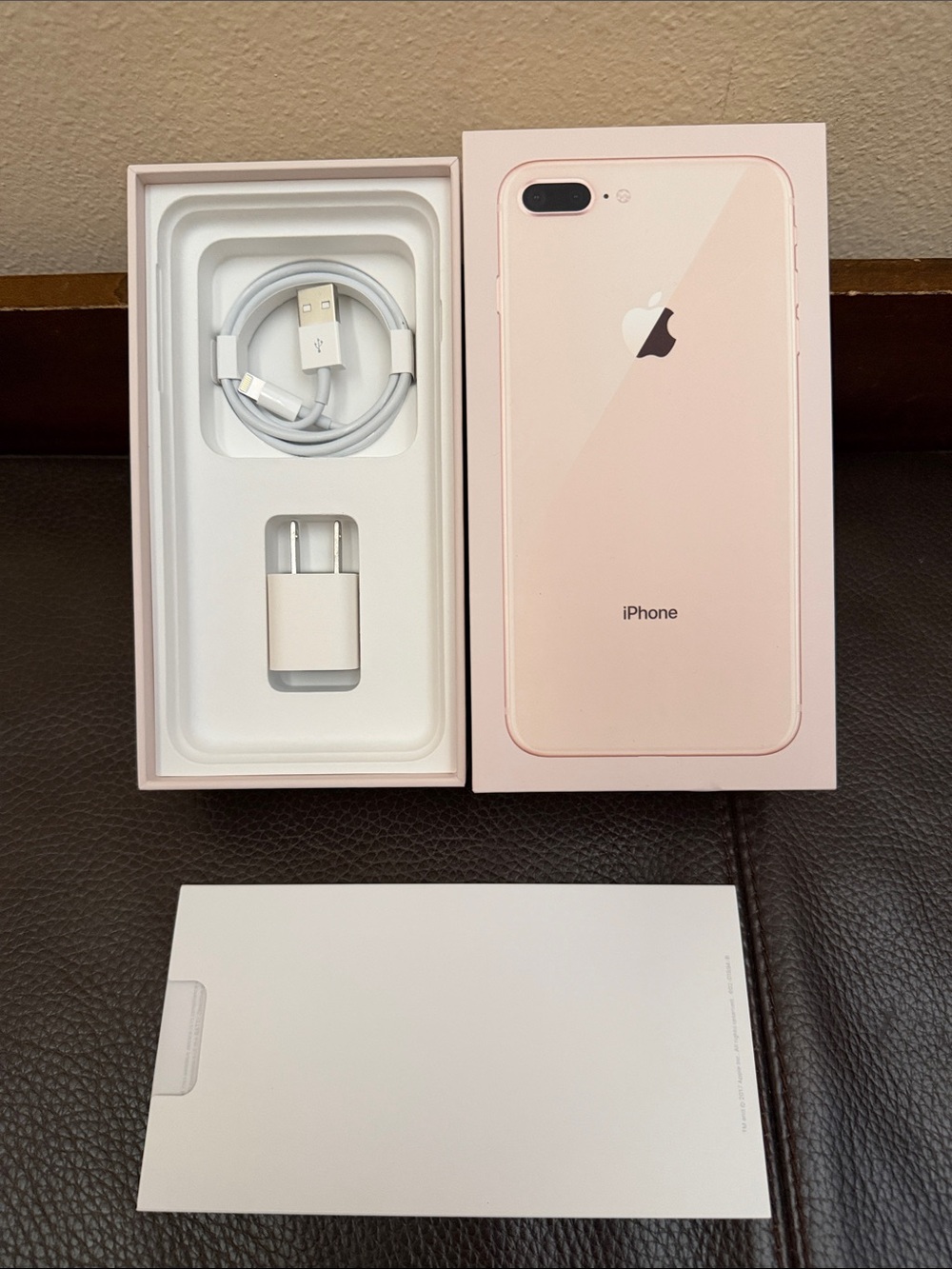 Apple iPhone 8 Plus Box w/USB Power Adapter & Lightning Charger Cable *NO PHONE*